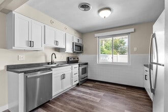 Building Photo - 9105 Brownridge Dr