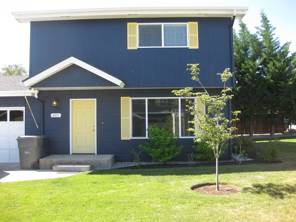 407 Pear Ln, Wenatchee, WA 98801 Townhome Rentals in Wenatchee WA