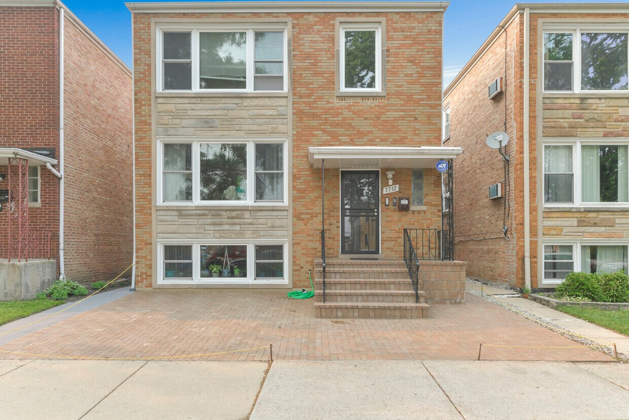 7732 W Addison St, Chicago, IL 60634 House Rental in Chicago, IL