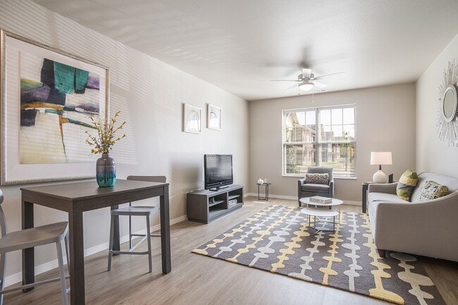 Foto del edificio - West Park Apartments