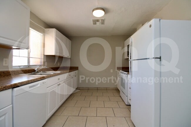 Foto del edificio - 1408 W St Clair St