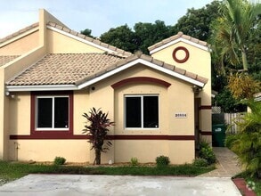Building Photo - 20554 SW 93rd Ave