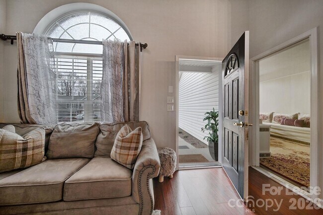 Foto del edificio - 12252 Stratfield Pl Cir