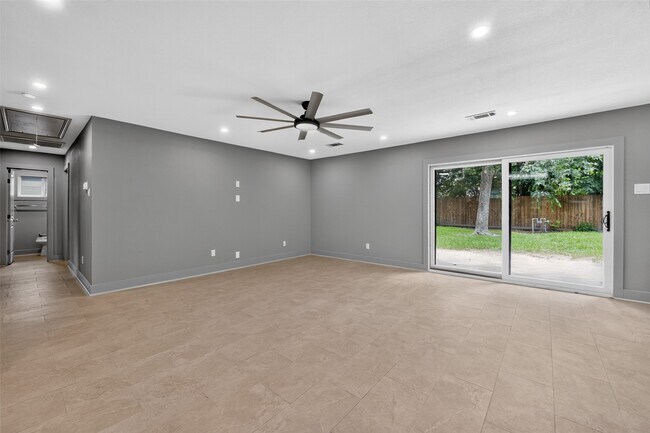 Building Photo - 4131 Knotty Oaks Trail