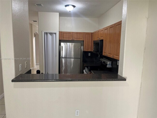 Foto del edificio - 2524 SE 16th St