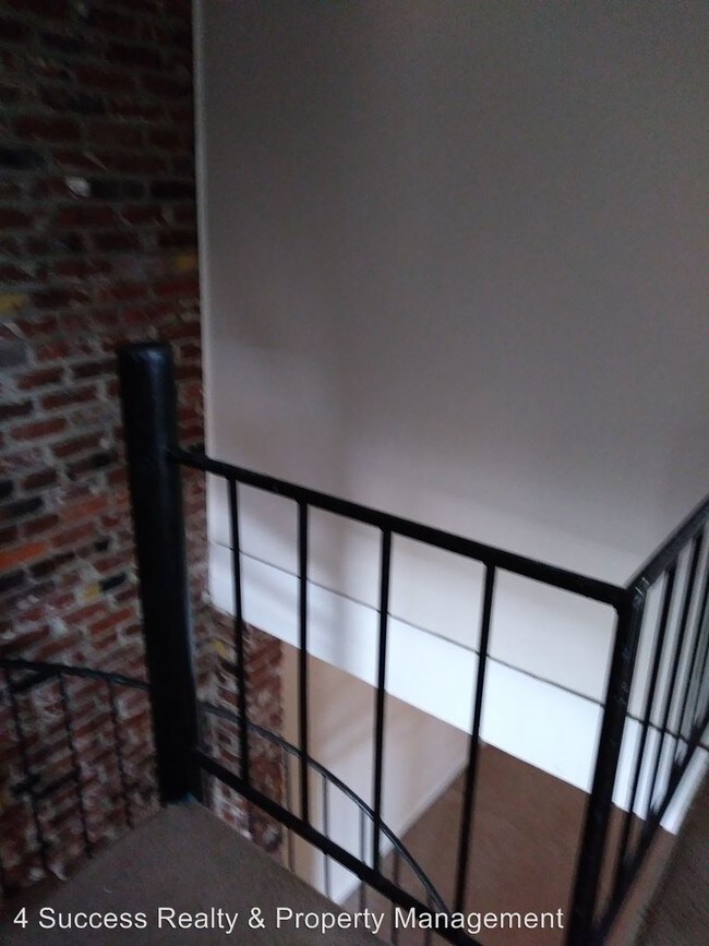 Building Photo - 3116 Monterrey Sq