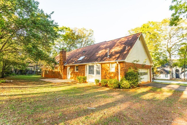 Foto del edificio - 3301 Sams Way SE