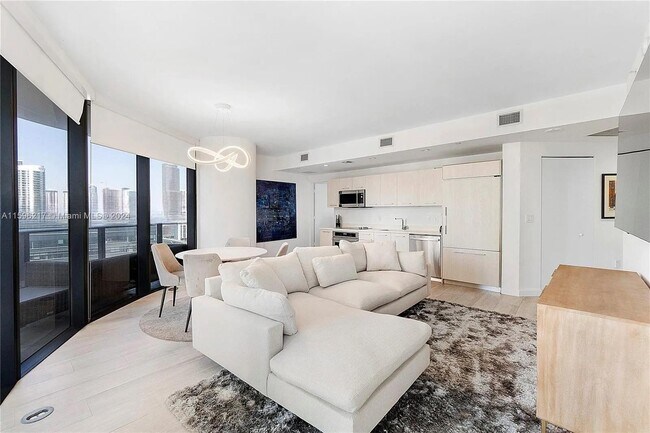 Foto del edificio - 45 SW 9th St