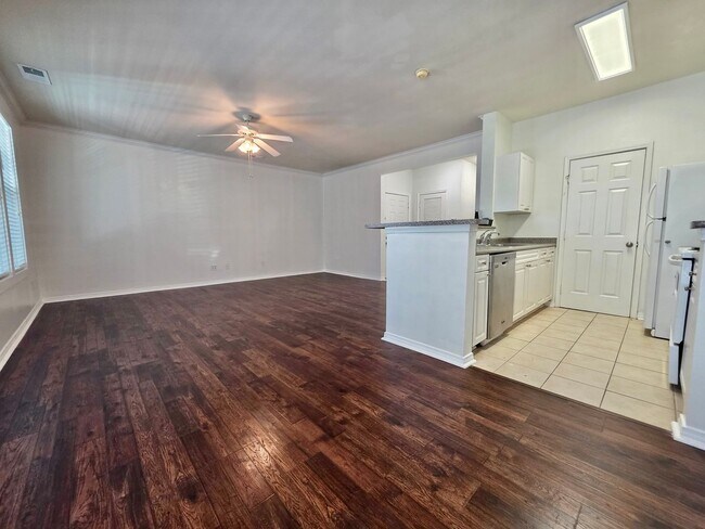 Building Photo - Two bedroom in the heart of Daniel Island ...