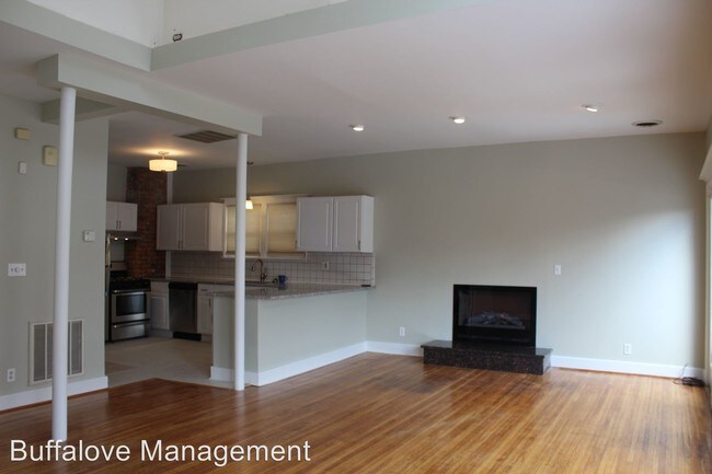 Foto del edificio - 912 Elmwood Ave