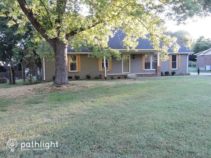 Primary Photo - 103 Shirley Dr, Hendersonville, TN, 37075