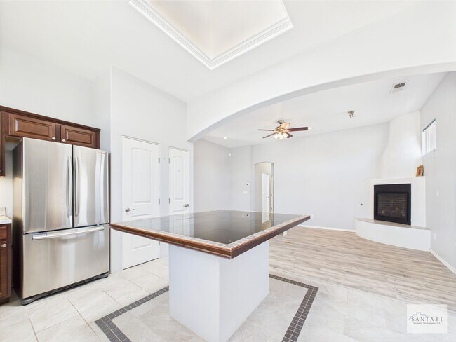 Building Photo - Bright & Airy | Spacious Kitchen, A/C & Ga...