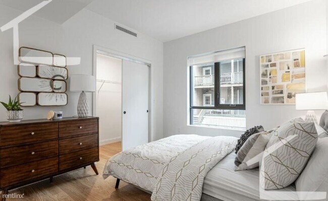 Building Photo - 3 br, 2 bath House - 83 Gardner St Apt 300D