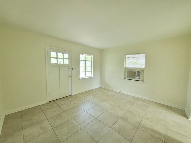Foto del edificio - 21 Norwood Dr. Pensacola Fl 32506 January ...