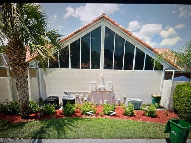 Foto del edificio - 4293 Court Ln