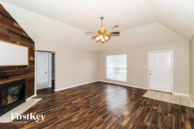 Foto del edificio - 1097 Red Fern Cir W
