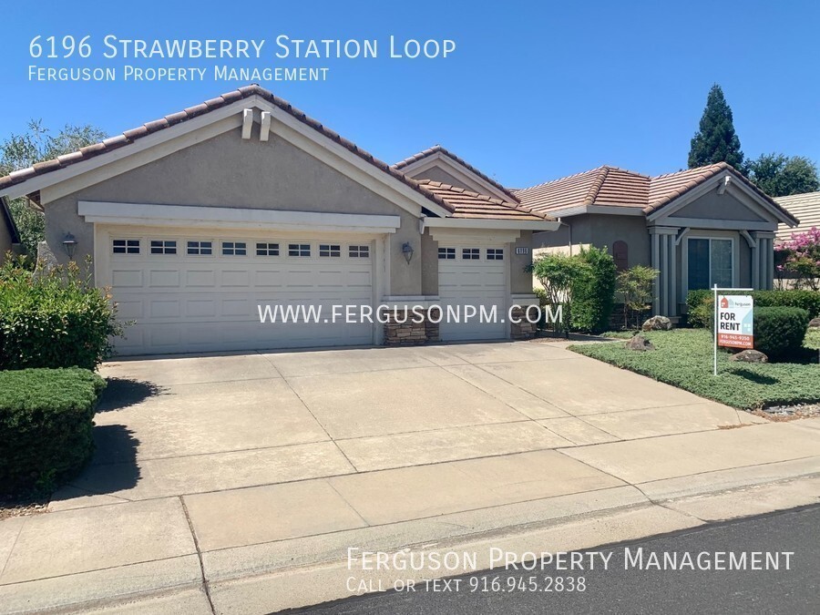 Primary Photo - Gorgeous Sun City Home with Golf Course Views