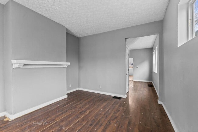 Building Photo - 1737 Terrace Ave