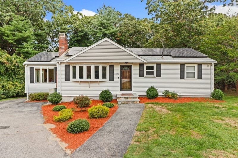 Photo - 128 Salem Rd (Billerica, MA)