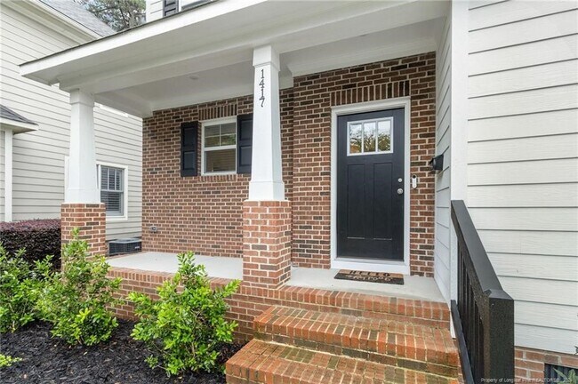 Building Photo - 1417 Grace View Pl