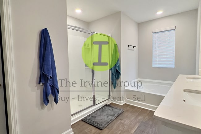 Foto del edificio - Stunning 5 Bed, 3 Bath Home Built in 2023. Close to Maxwell!