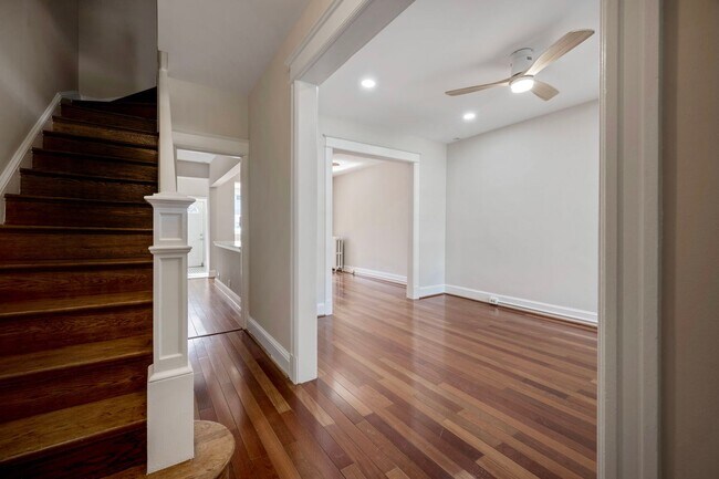 Building Photo - Available Now! Recently Renovated 4 Bedroo...