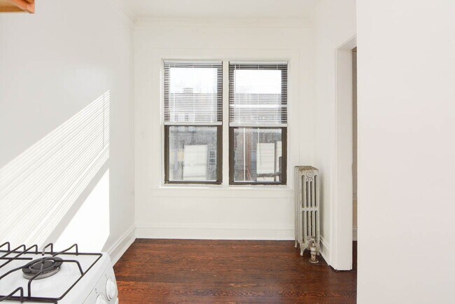 Foto del edificio - 4646 N Paulina St