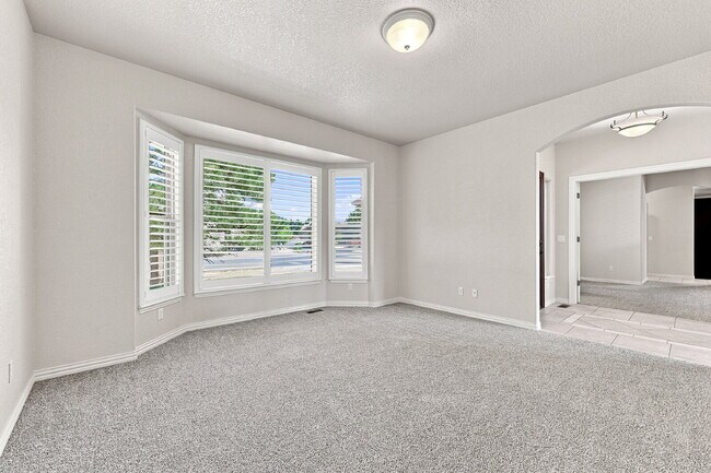 Foto del edificio - $3,195.95, 6 bed, 4 bath located in Colorado Springs