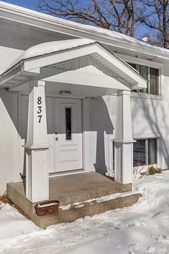 Building Photo - 837 Northdale Blvd NW
