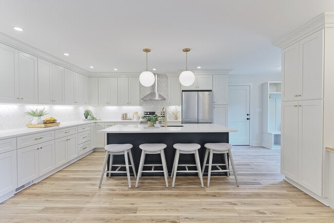 Photo - 607 Riverwood Pl House