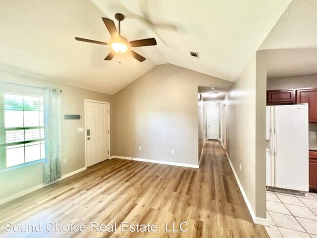 Building Photo - 3 br, 2 bath House - 317 Lakeview Drive