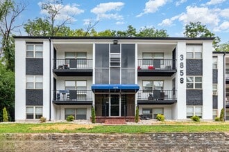 Building Photo - 3850 Washington Ave