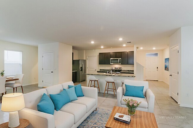 Foto del edificio - 7545 Cypress Walk Dr