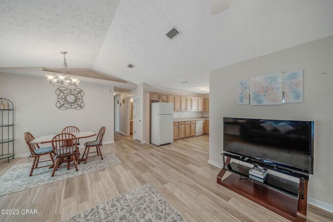 Foto del edificio - Coming Soon ______Available on November 20th. Furnished 2 bedroom home in Palm Cove Community