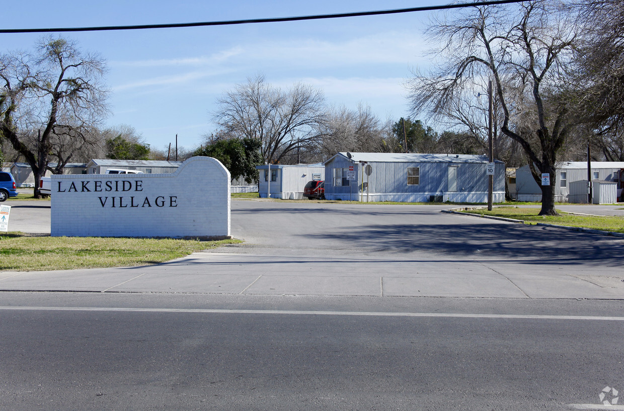 Foto principal - Lakeside Village Mobile Homes