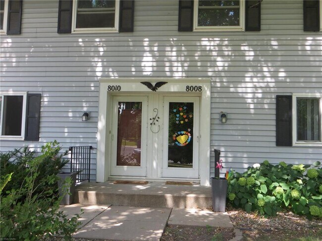 Convenient Family Neighborhood - 8010 Erie Ave