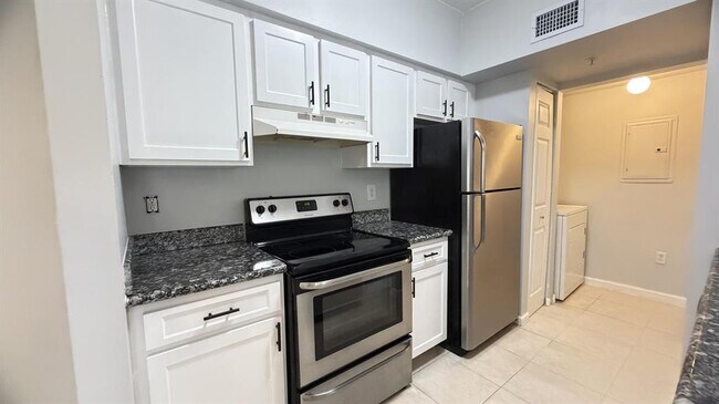 Foto del edificio - 11661 W Atlantic Blvd