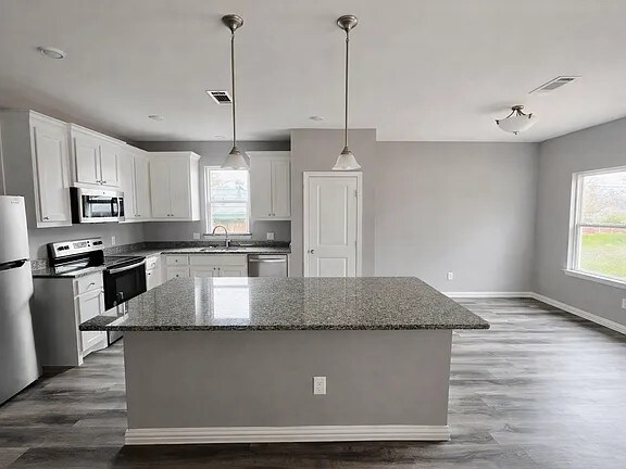 Foto del edificio - 2109 Bluebonnet Ave