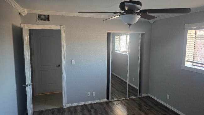 Building Photo - 1859 N Morris