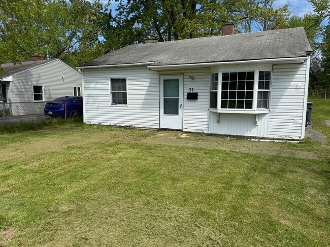 Building Photo - 31 Wycliffe Rd