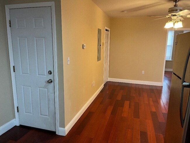 Building Photo - 1808 S 17th St