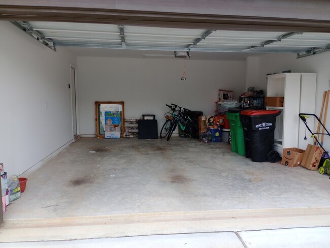 Building Photo - 3 Bedroom 2 Bath Single Family Home in Spring
