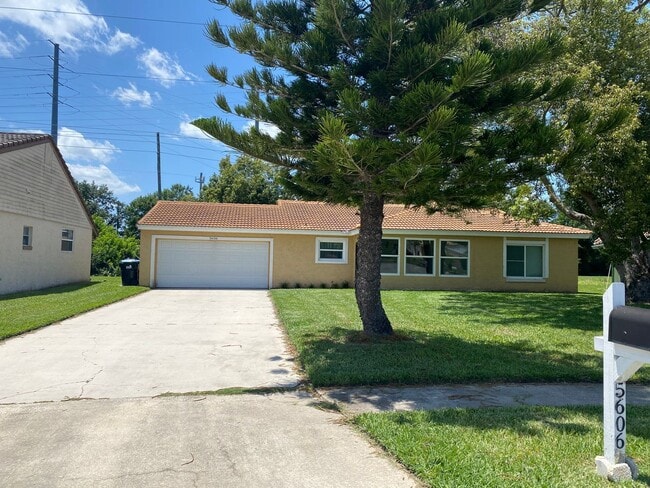 Single family home in Williamsburg, Montp... - Single family home in  Williamsburg, Montp...