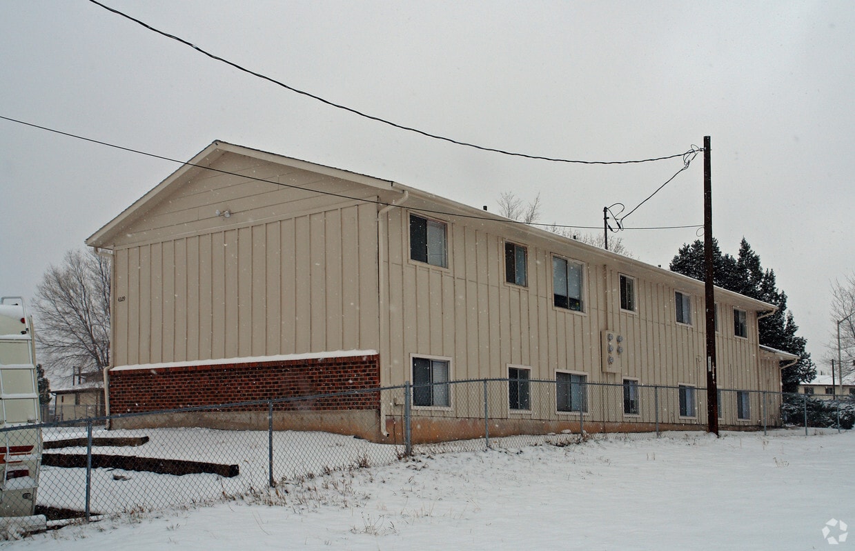 Building Photo - 4229 Forest Hill Pl