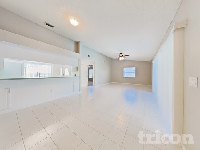 Building Photo - 7419 Valley Ct