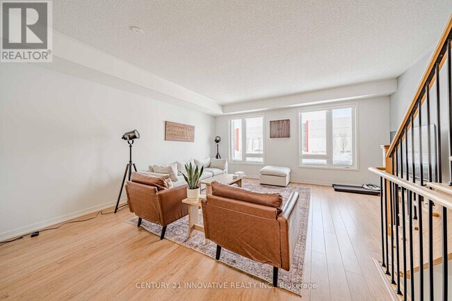 Building Photo - 144 Salterton Cir