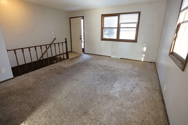 Foto del edificio - 2132 Shangrai-La Dr SE