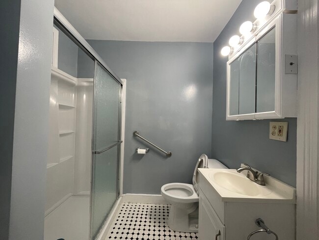 Bathroom - 39 Armstrong Ave
