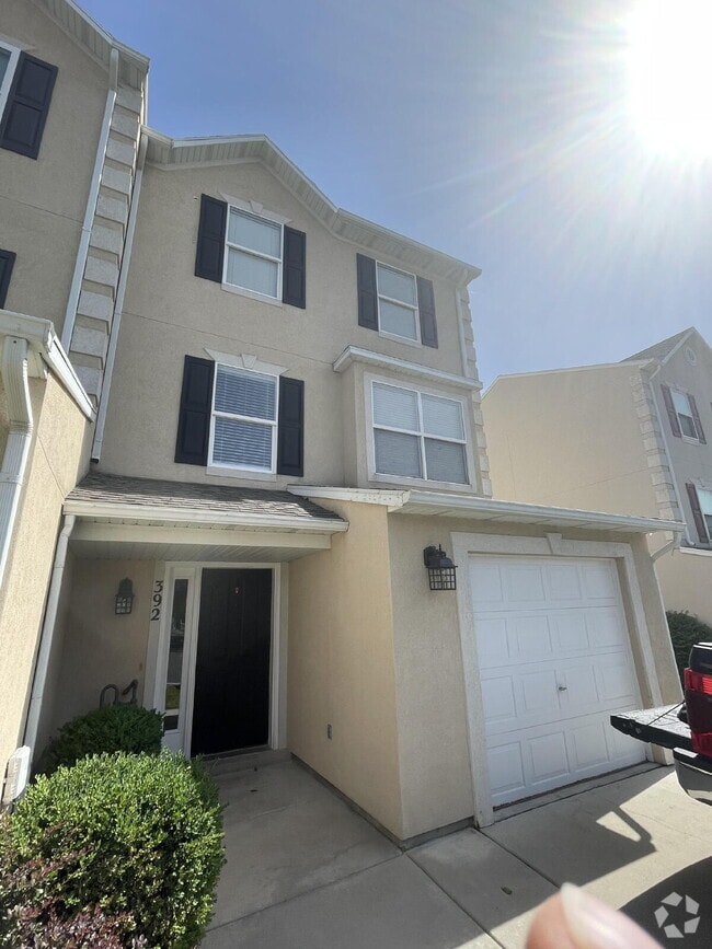 Building Photo - 392 Braidhill Dr