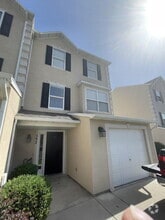 Building Photo - 392 Braidhill Dr
